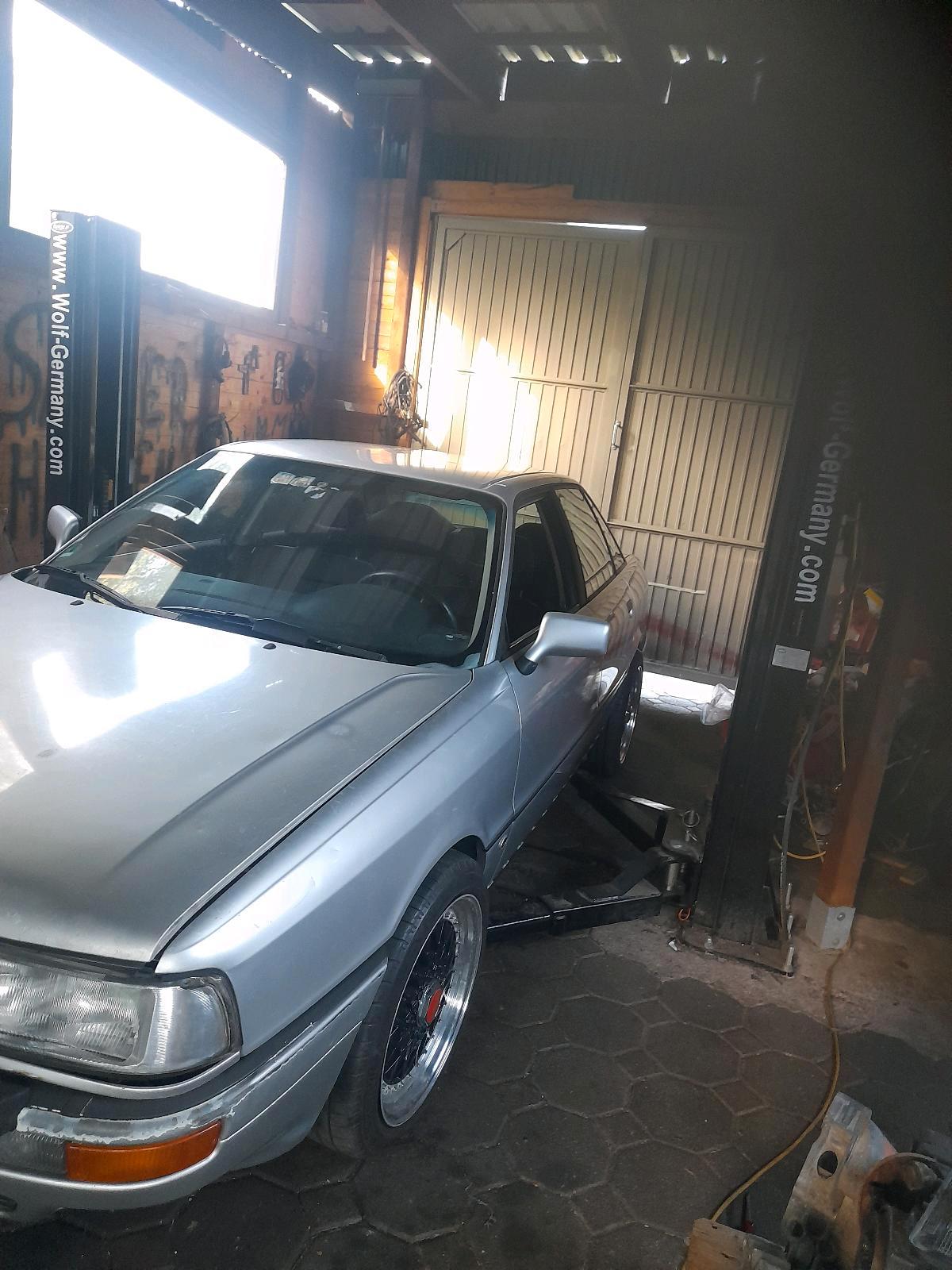 Abbildung des Autos audi  90  quattro 20v