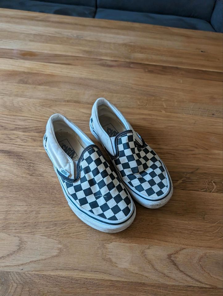 Vans Schuhe in Wittorf