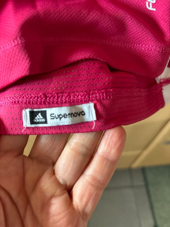 Adidas Sportshirt Funktionsware pink in 40 in Grevenbroich