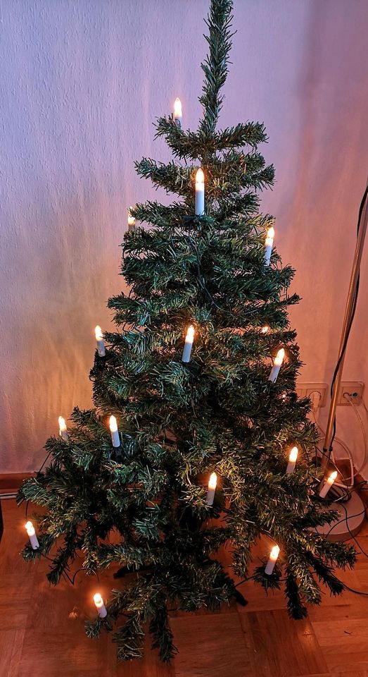 Weihnachtsbaum künstlich in Göttingen