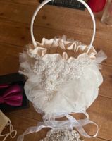 ☀️ schicke Braut Tasche Hochzeit in weiß/Creme Perlen Bayern - Wiesent Vorschau