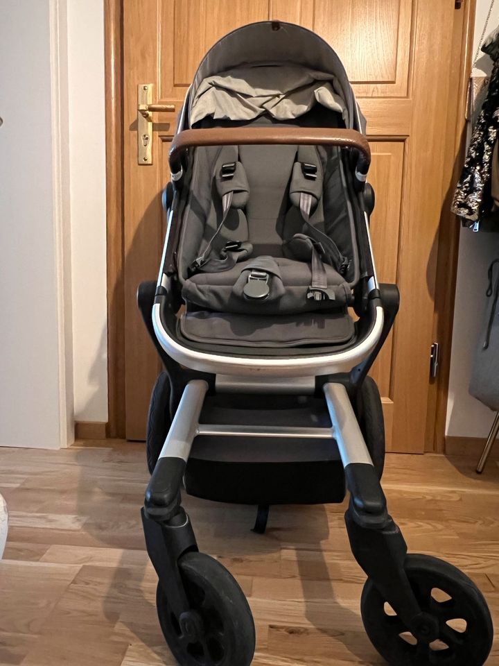 Joolz Kinderwagen für Babys und Kleinkind 0-4 - in München