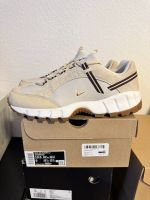 Nike Air Humara LX Jacquemus white beige US9 EU42.5 Friedrichshain-Kreuzberg - Kreuzberg Vorschau