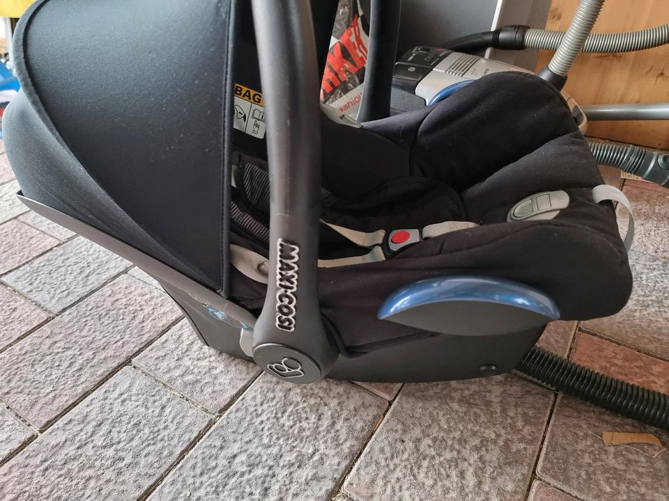 Autositz Babyschale in Weisenheim am Sand