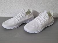 NEU Sneaker Gr. 39 Damen Laufschuhe weiß Brandenburg - Cottbus Vorschau
