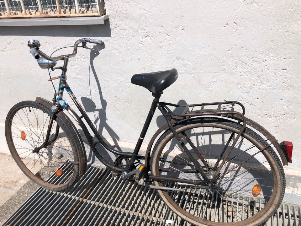 Altes Fahrrad in Landshut