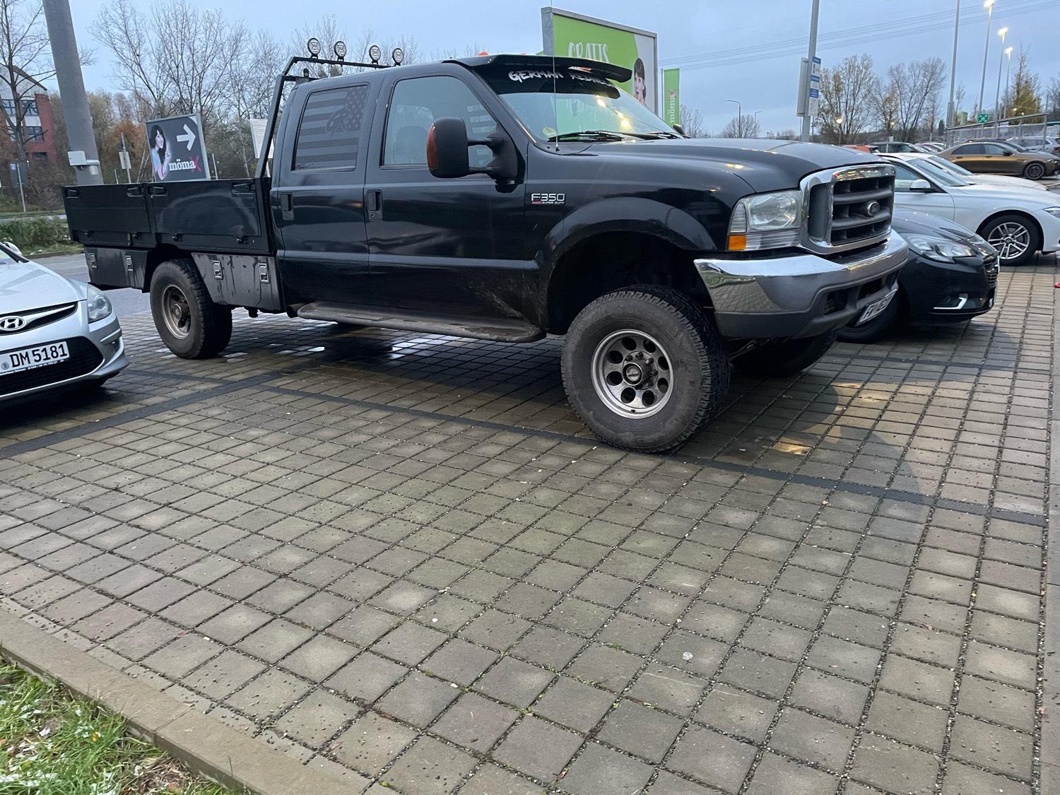 Abbildung des Autos Ford f350 Einzelstücke