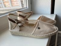 Plateausandalette Gr. 42 NEU von Esprit Vahrenwald-List - List Vorschau