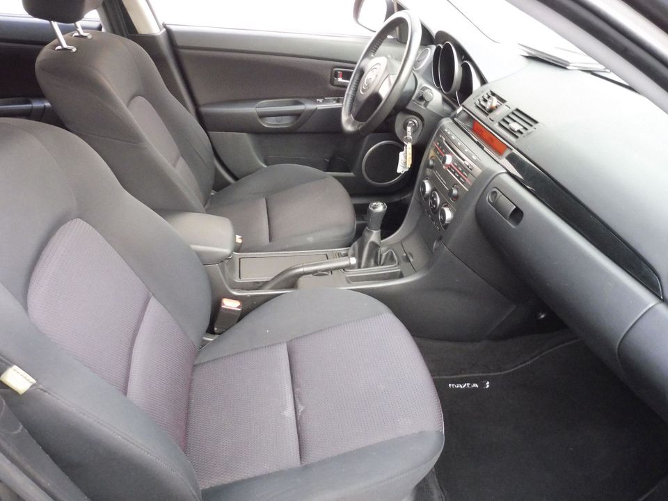 Mazda 3  Sport Activec 1.6 in Neitersen