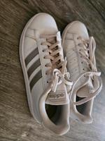 Adidas Schuhe gr. 39 1/3 Nordrhein-Westfalen - Wesseling Vorschau