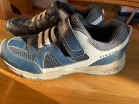 Geox Sneaker Halbschuhe Klett Klettschuhe Gr. 35 super Bayern - Hebertshausen Vorschau