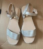 Sandale Riemen Plateau Espadrille Sommerschuhe Riemensandale Gold Köln - Köln Buchheim Vorschau