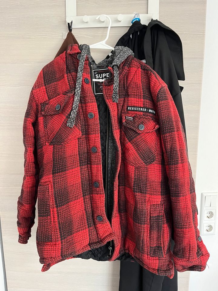 Superdry Winterjacke in Nürnberg (Mittelfr)