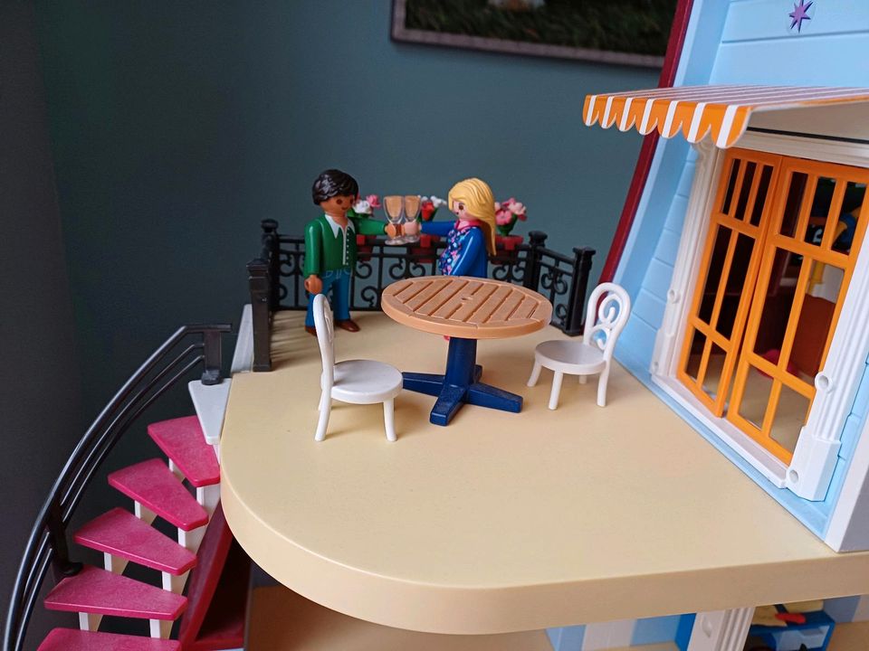 Playmobil Dollhouse Puppenhaus mit viel Zubehör - Vollständig in Berlin