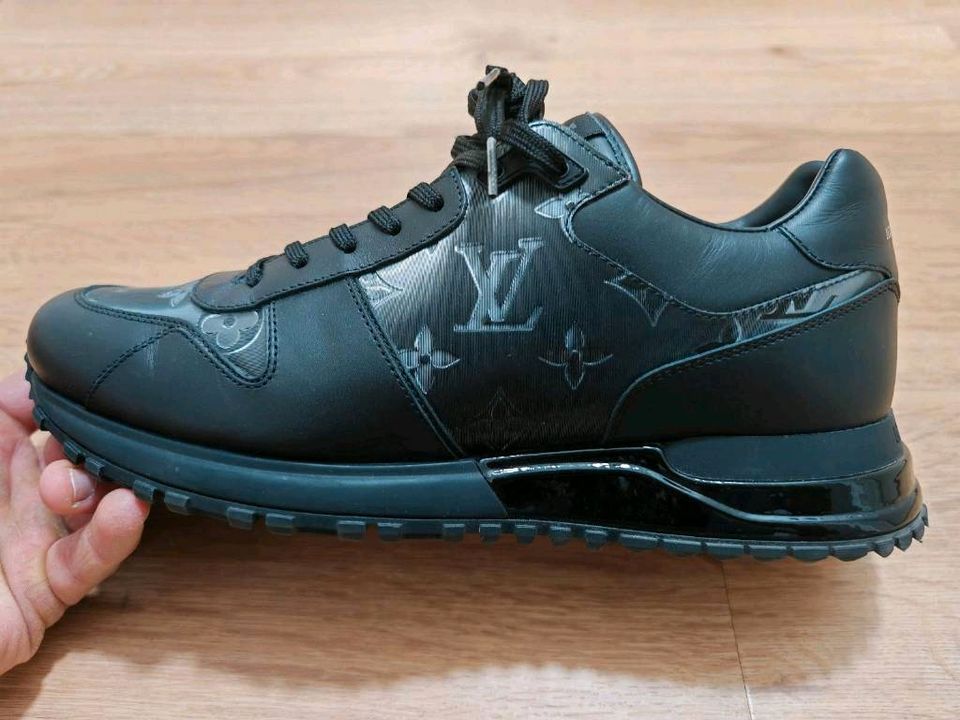 Louis Vuitton Run Away Sneaker 6,5 OVP Rechnung in Berlin