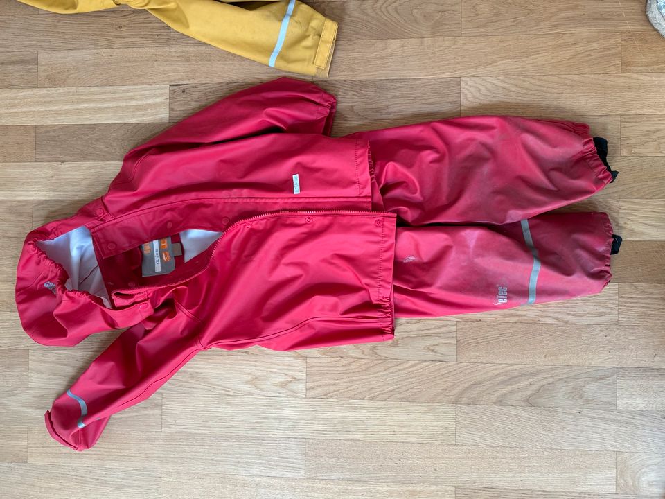 Kinder Regenjacke/ Regenhose in Berlin