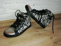 Mädchen Schuhe Gr. 30 sneaker, NEU, KNJR Zebra Muster Baden-Württemberg - Ehingen (Donau) Vorschau