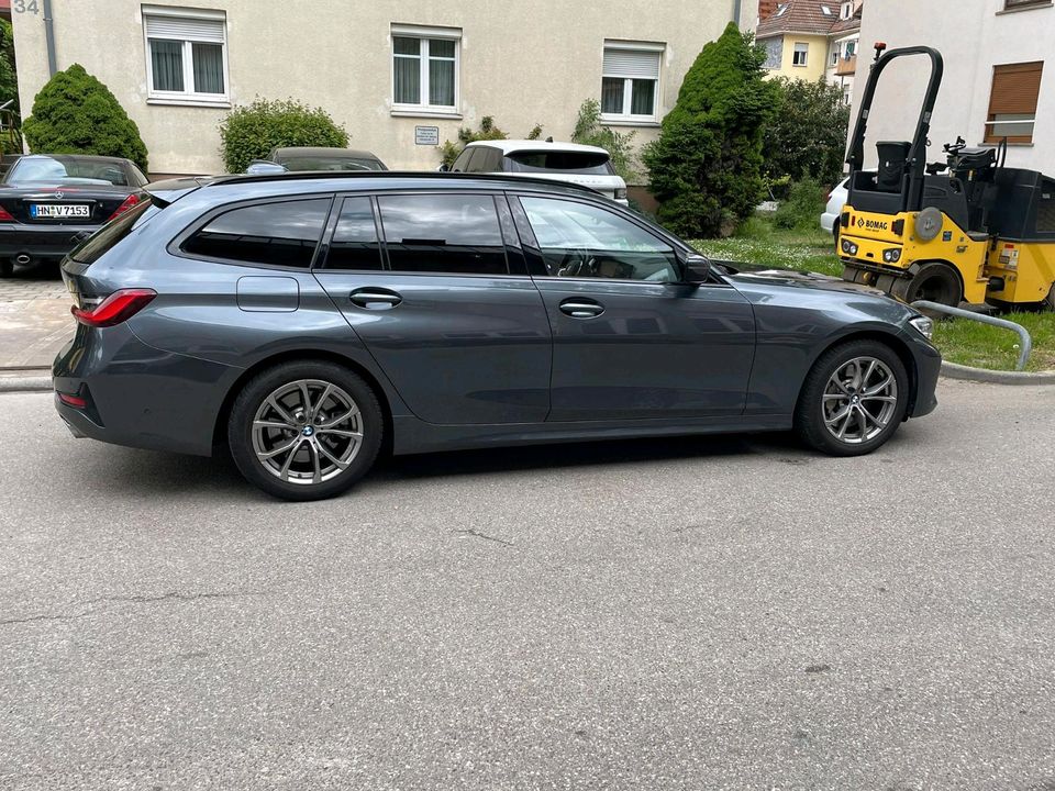 Bmw 3er  330D G21 Baujahr 2019 265Ps in Kornwestheim