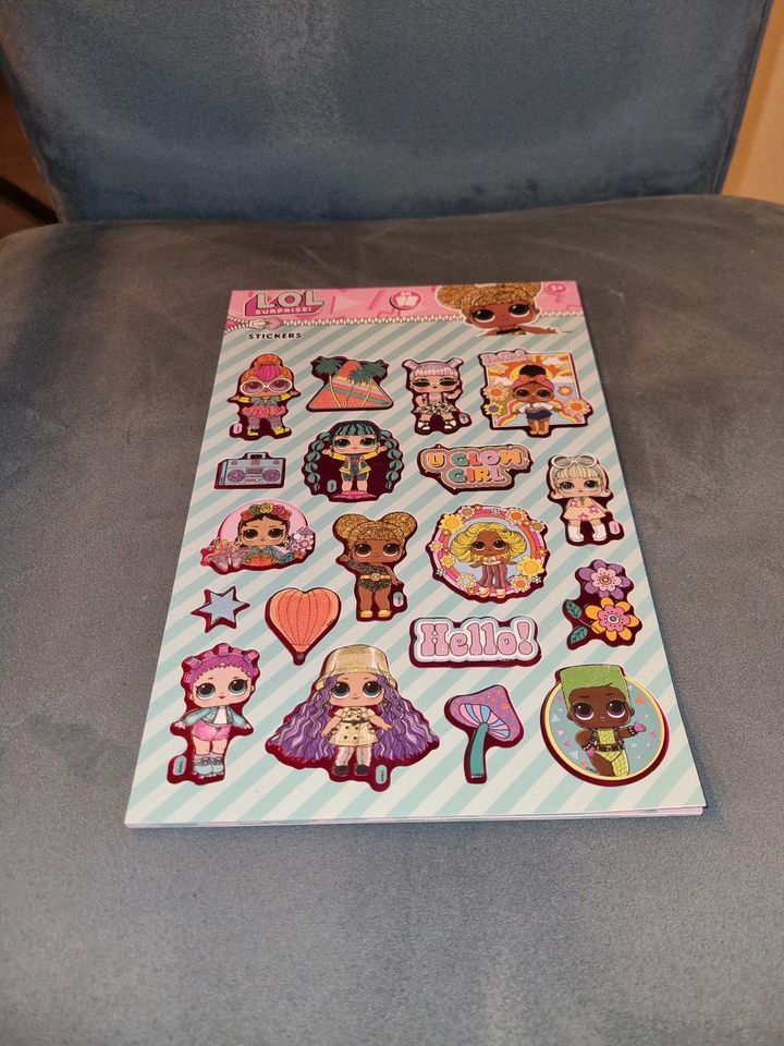 L.O.L Sticker Sanmlen Kinder Set 6 Bögen Glitzer Neu in Engelsbrand