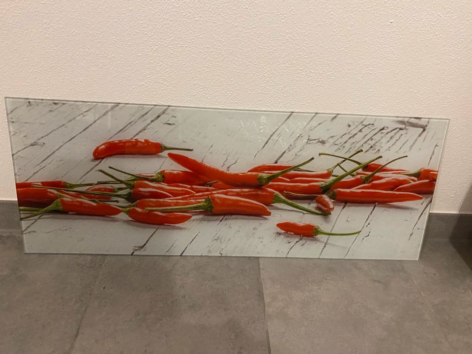 Glasbild Küchenbild Chilis Chilischoten rot weiß 30x80cm in Moosinning