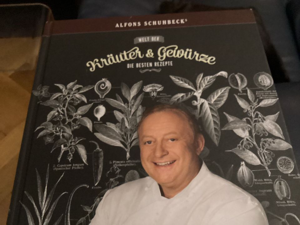 Alfons Schuhbeck Kräuter & Gewürze - die besten Rezepte 10.-€ in Garmisch-Partenkirchen