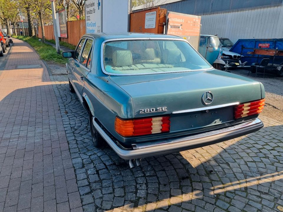 Mercedes 280se w126 in Duisburg