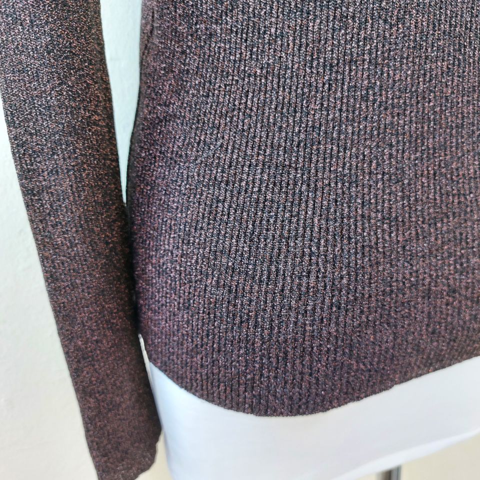 Goldglitzer Pullover Rollkragen-Pulli Härterer Stretch-Cupro in Berlin