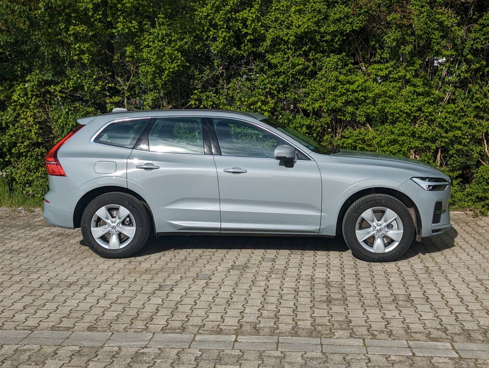 Volvo XC60 - Top-Zustand, Nur 6000km, 197PS, Benzin in Riedstadt