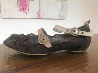 ☀️ PATAUGAS ☀️ süße hochwertige Schuhe aus Wildleder in Grau Nordrhein-Westfalen - Mechernich Vorschau