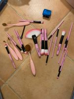 Schminkpinsel Pinsel set neu unbenutzt make up Zubehör Baden-Württemberg - Oberndorf am Neckar Vorschau