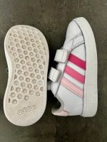 Adidas Mädchenschuhe Gr. 25 Bochum - Bochum-Ost Vorschau