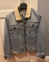 Jeansjacke Damen Superdry Gr. M Berlin - Treptow Vorschau