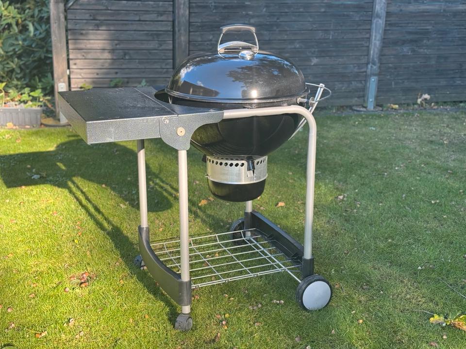 Weber Grill Performer GBS 57 cm black schwarz + Abdeckhaube neu in Wolfsburg