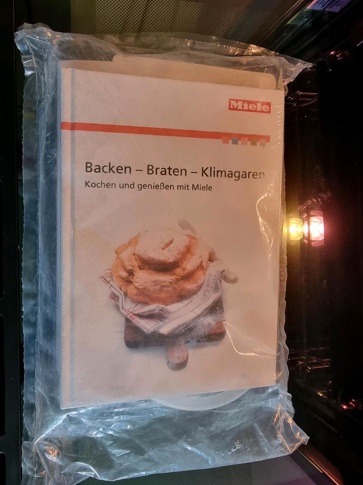 Miele H 6401 B Kompakt Backofen braten- klimagaren in Lindhorst