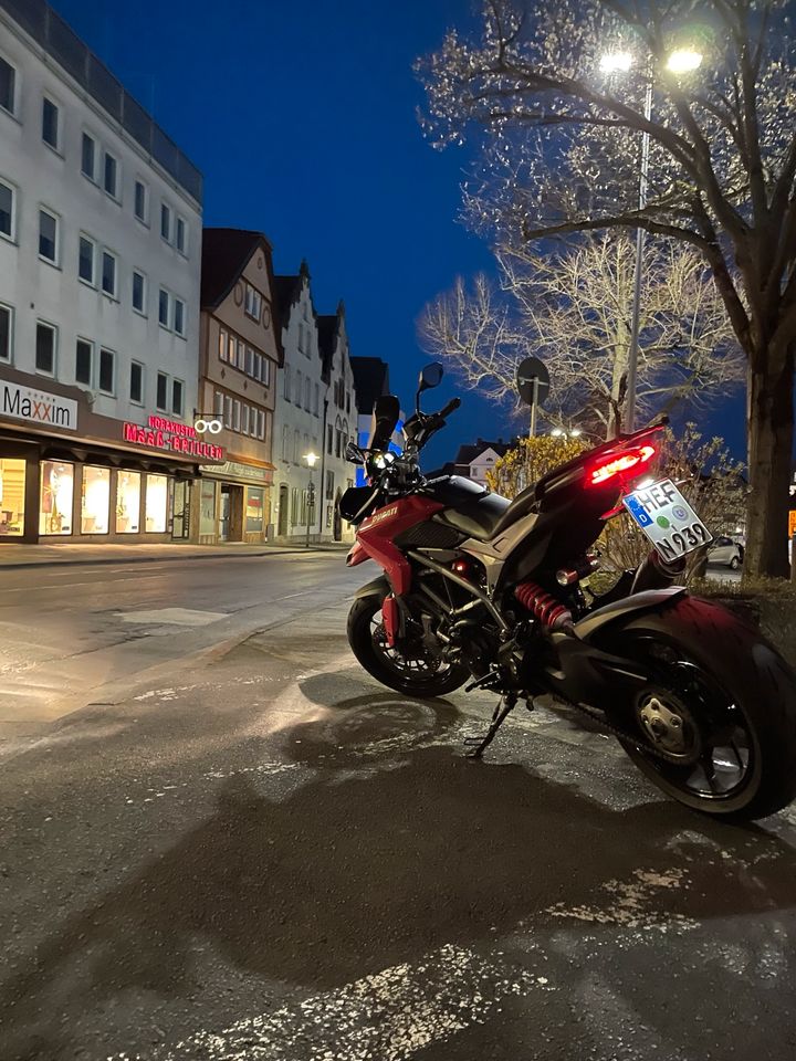 Ducati hyperstrada hypermotard 939 mivv koffer gepulvert foliert in Bad Hersfeld