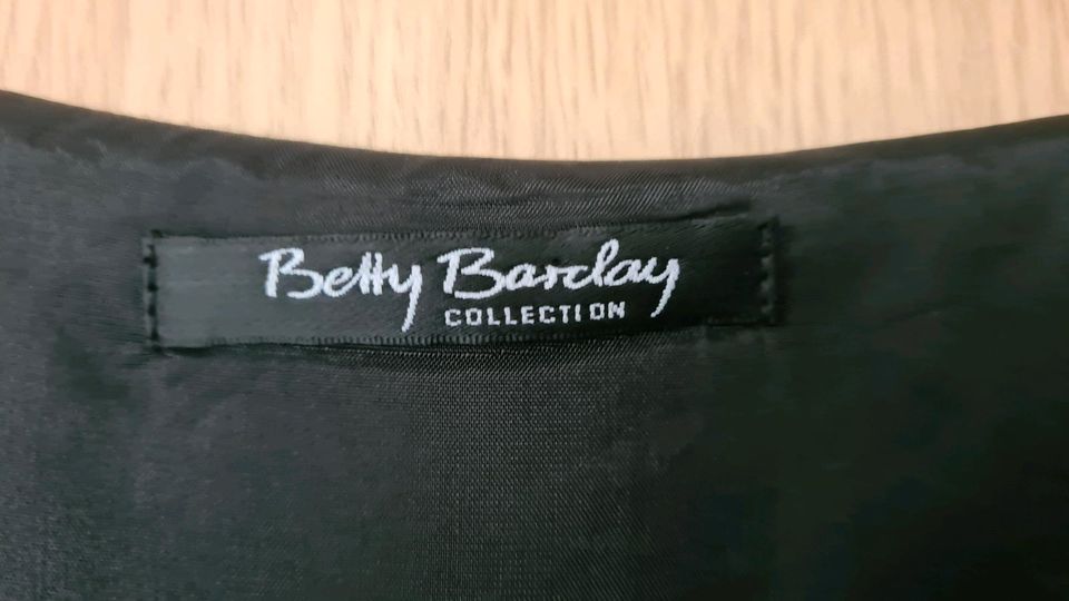 Betty Barclay Kleid Sommerkleid Gr.38 in Bottrop