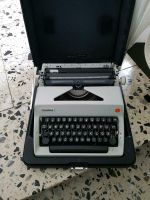 Alte Schreibmaschine 70ger Vintage Retro Olympia im Koffer München - Bogenhausen Vorschau