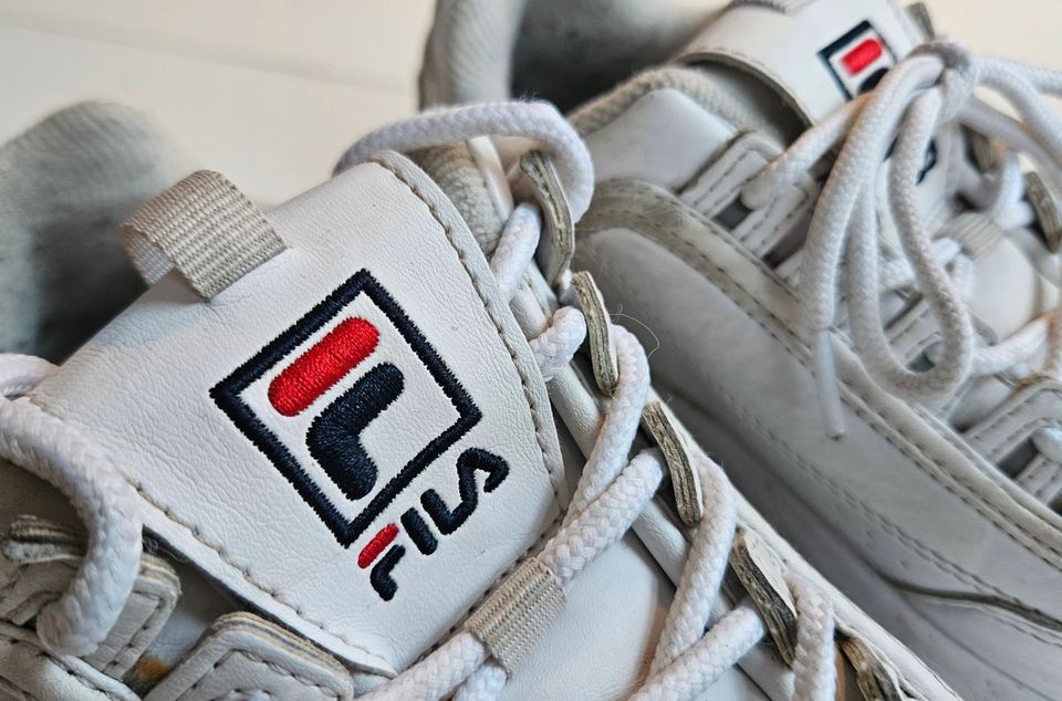 Sneaker FILA Disruptor kids Sportschuhe weiß in Hannover