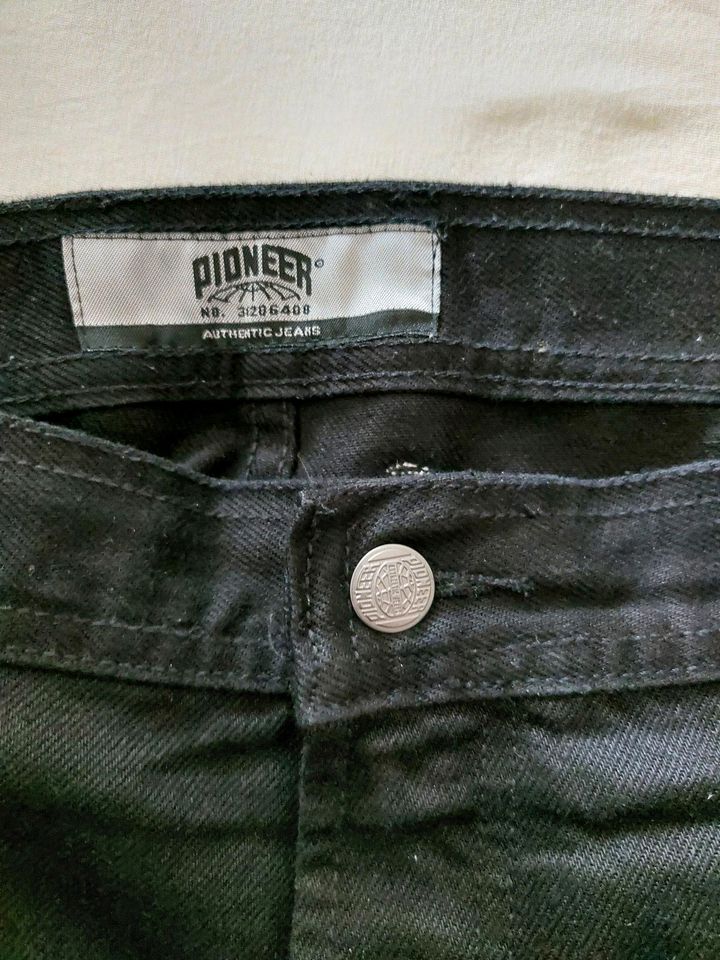 Neue Jeans Pioneer schwarz Gr.40/30 Baumwolle Lg 106cm 15 € in Stockhausen-Illfurth