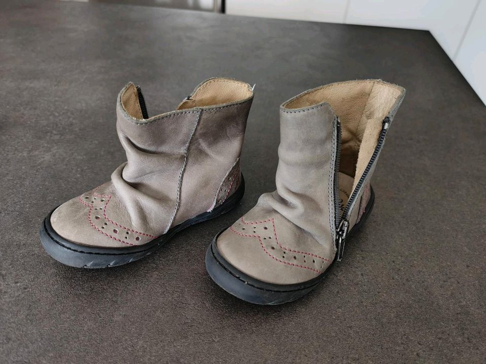 Echtleder Lauflernschuhe in Taupe in Größe 20 in Limbach-Oberfrohna