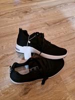 Sneaker Gr. 41, bequem und super leicht Feldmoching-Hasenbergl - Feldmoching Vorschau