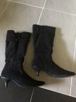 Neuwertige schwarze Stiefel Winterstiefel  Größe 39 Hessen - Karben Vorschau