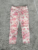 Blumige Jeans von Only W28, floral, 7,8 Jeans Nordrhein-Westfalen - Eschweiler Vorschau