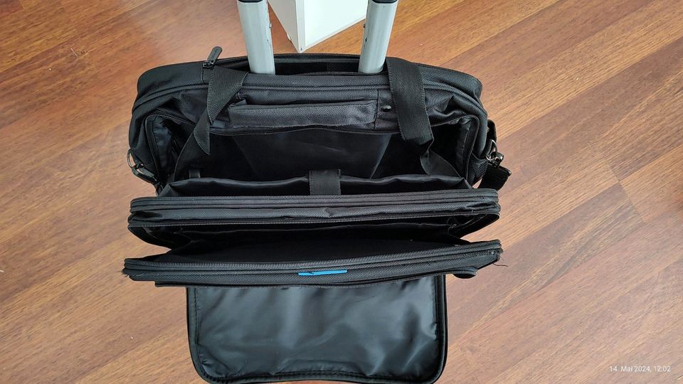 Business Laptop Reisetasche mit Rollen in Leinfelden-Echterdingen