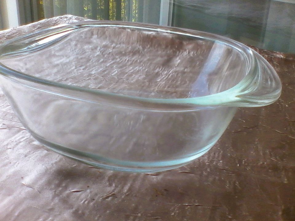 sehr schöne Auflaufform von Jenaer Glas – die Form ist transparen in Adlkofen