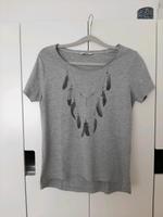 Damen ONLY T-Shirt, hellgrau, Federn, Gr. L Baden-Württemberg - Fellbach Vorschau