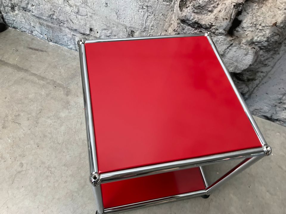 USM Haller Tisch Beistelltisch Couchtisch 35 x 35 Rubinrot Rot in Stuttgart