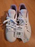 Adidas Turnschuhe Gr. 38 NEU Damen Kinder Hessen - Wächtersbach Vorschau