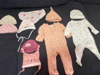 Baby Schlafoveralls mit Mützen + extra Accessoires Baden-Württemberg - Neckarsulm Vorschau