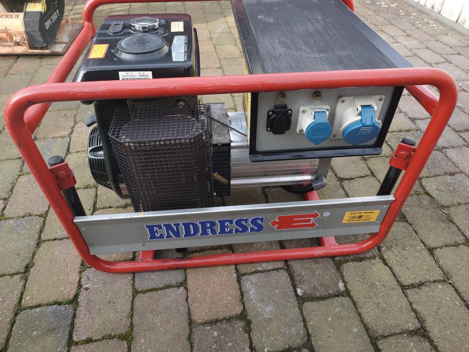 Endress Stromerzeuger 504 RS/S Synchrongenerator Hubsteiger in Bremen